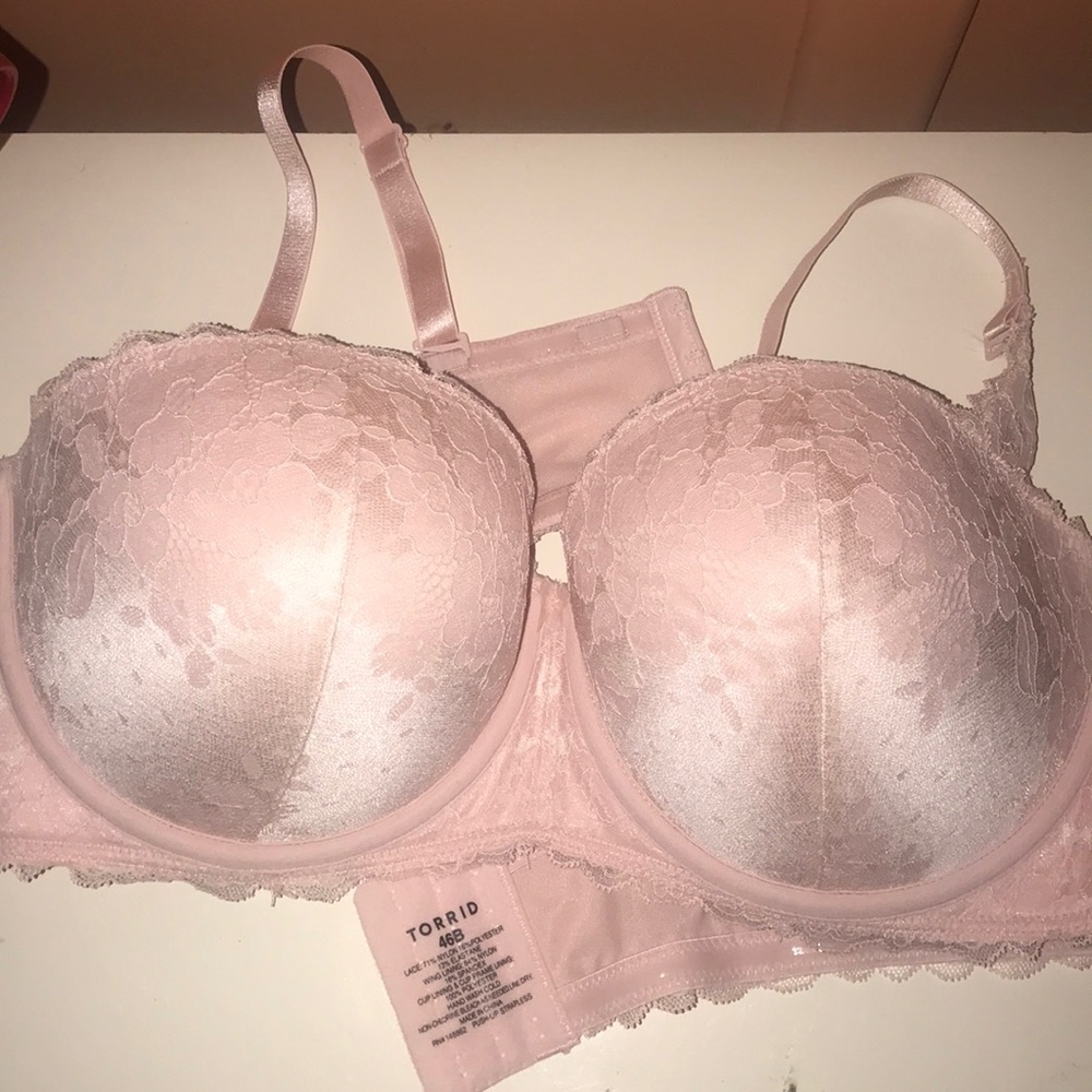 TORRID 46B Push Up Strapless
